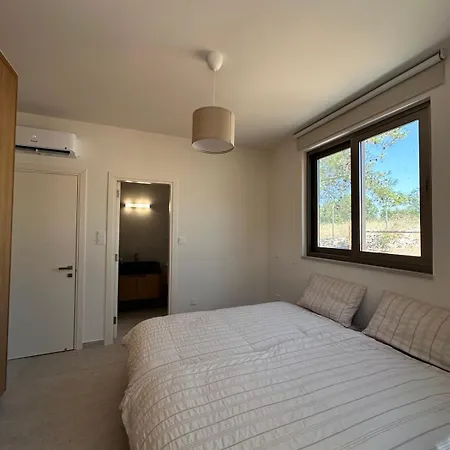 Paphos House Village Otel